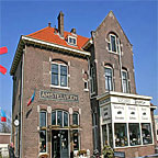 Stationsgebouw -               Gemeentelijk monument