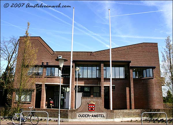 Ouder-Amstel raadhuis Amstelveen